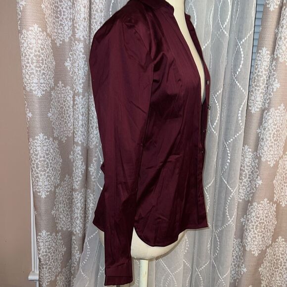 NWT Ann Taylor factory burgundy  button down shirt xs - Picture 3 of 8